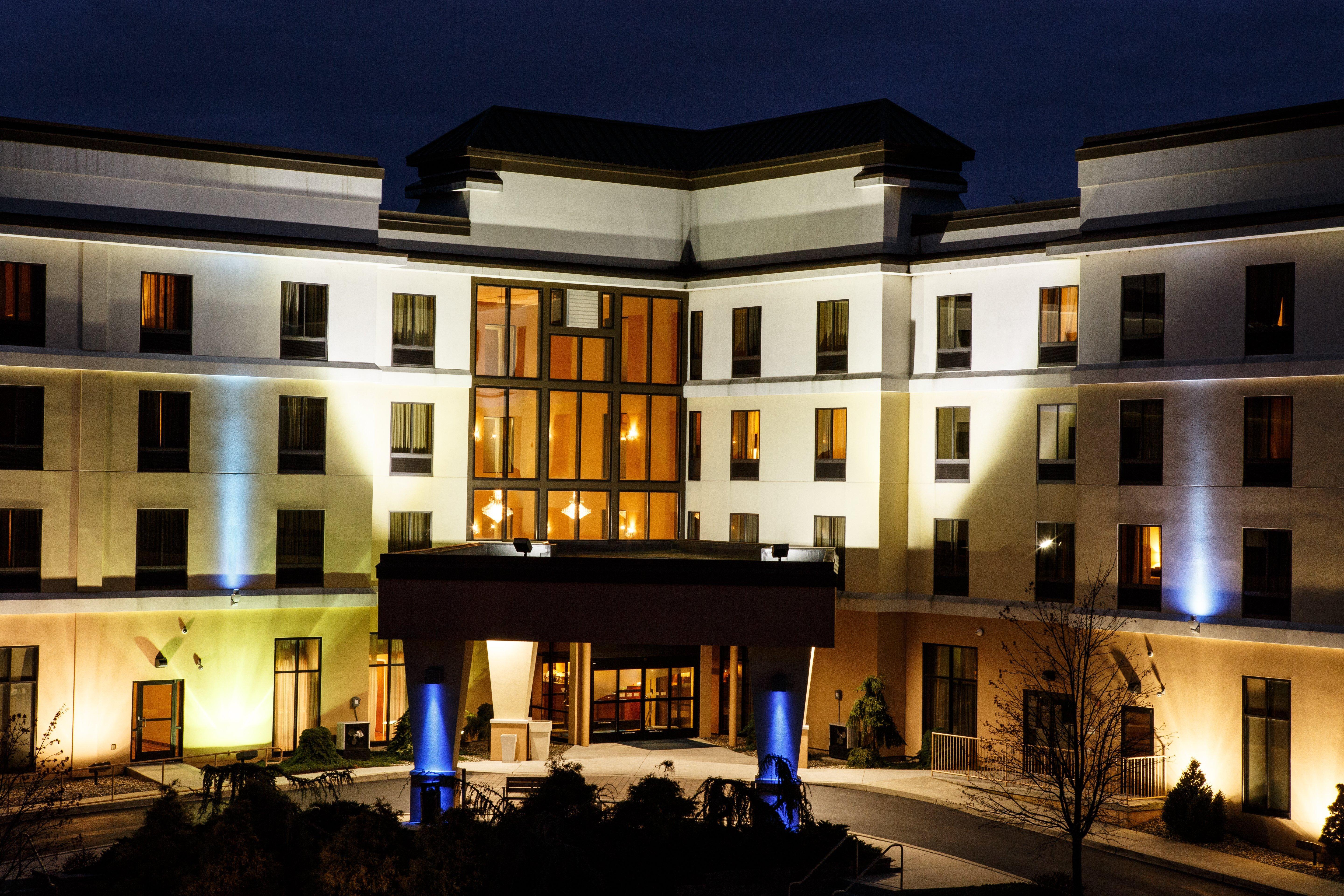 Holiday Inn Express & Suites Harrisburg West Mechanicsburg Dış mekan fotoğraf
