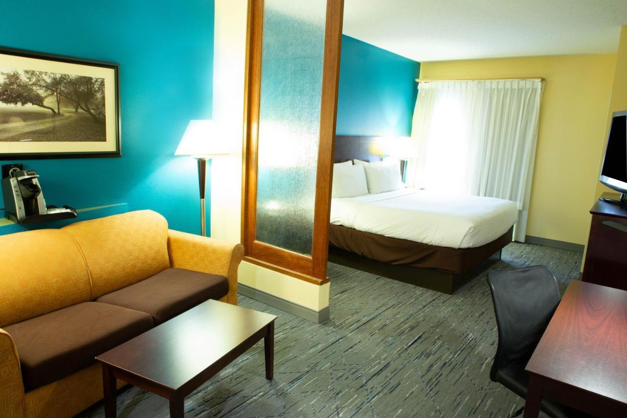 Holiday Inn Express & Suites Harrisburg West Mechanicsburg Dış mekan fotoğraf