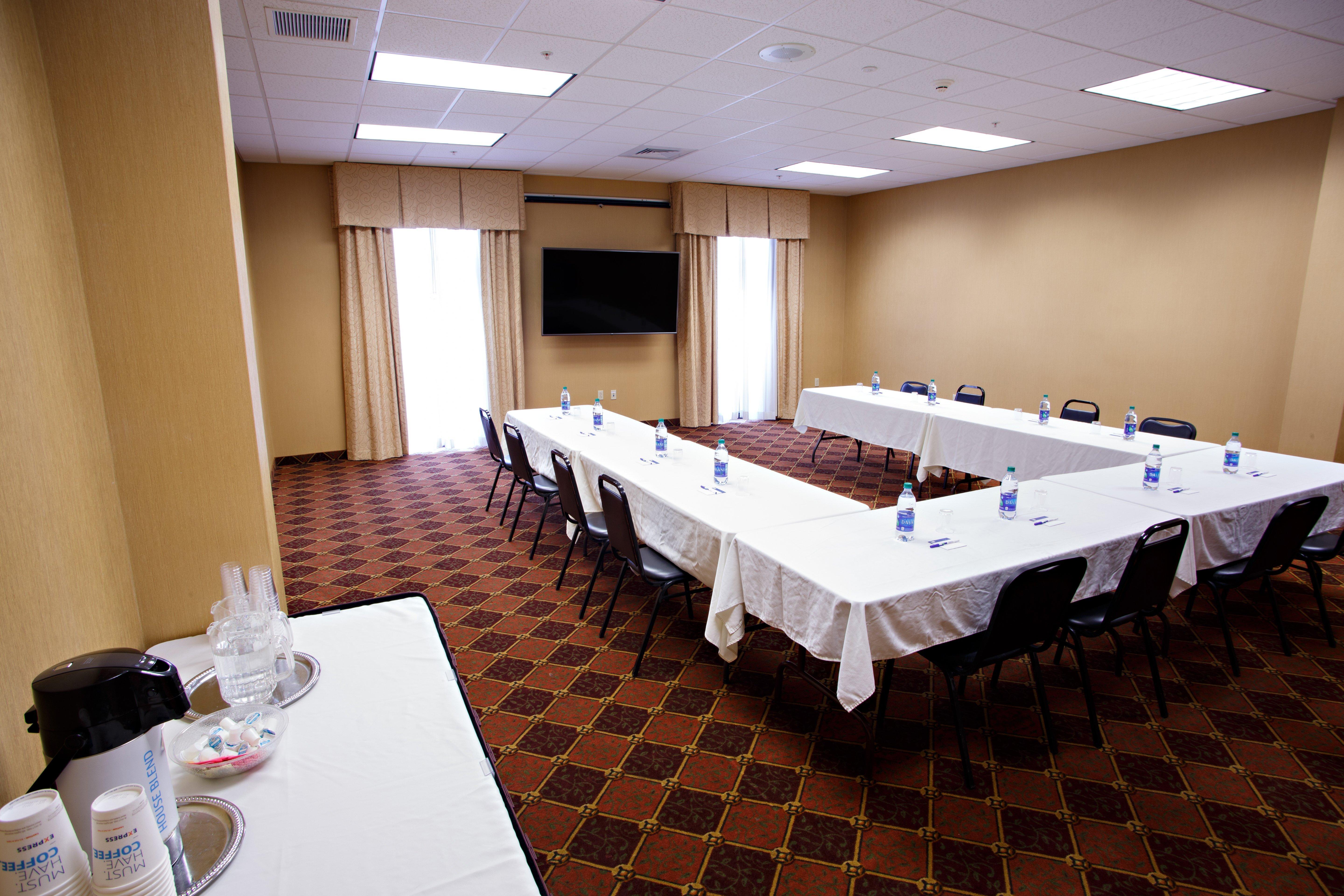 Holiday Inn Express & Suites Harrisburg West Mechanicsburg Dış mekan fotoğraf