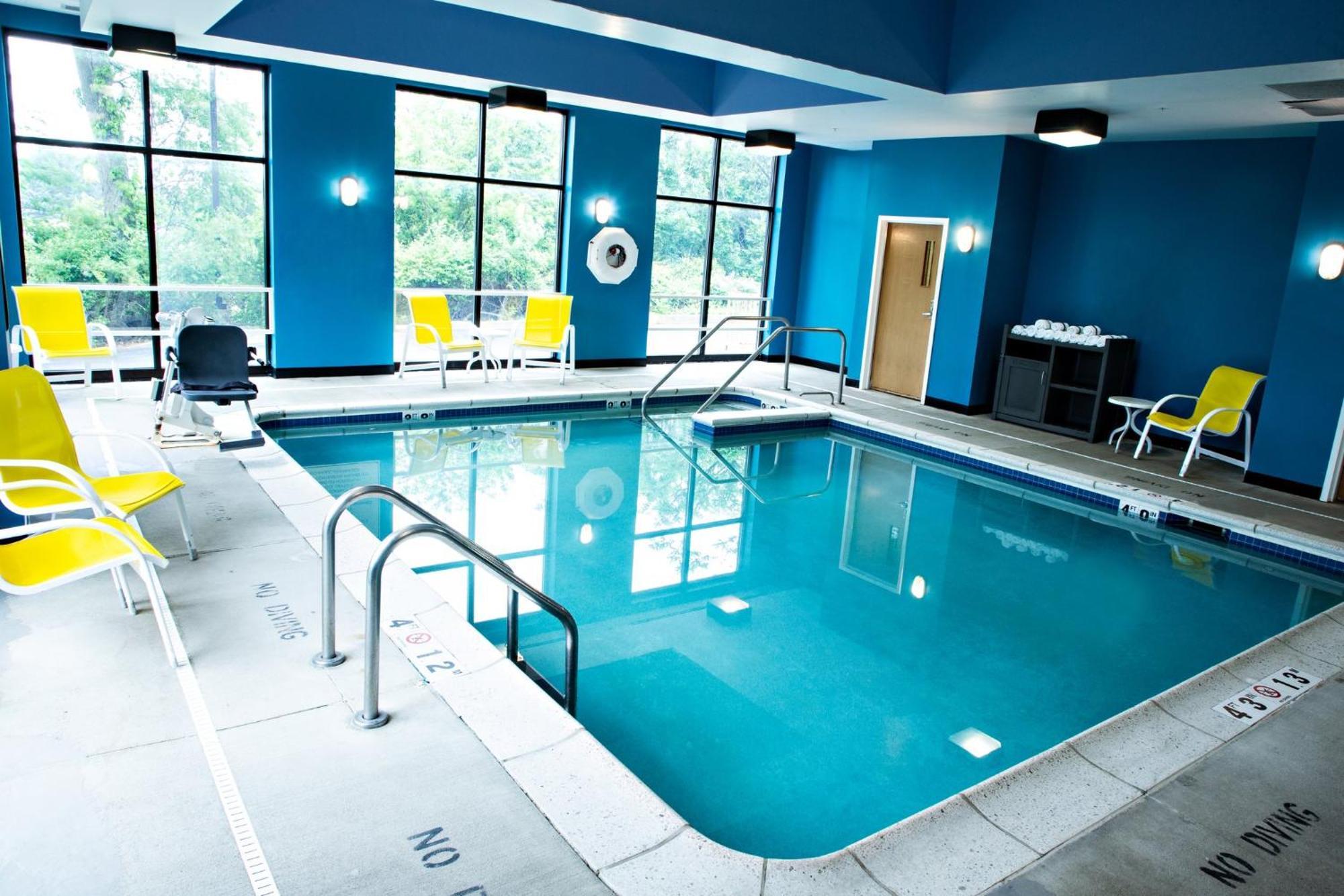 Holiday Inn Express & Suites Harrisburg West Mechanicsburg Dış mekan fotoğraf